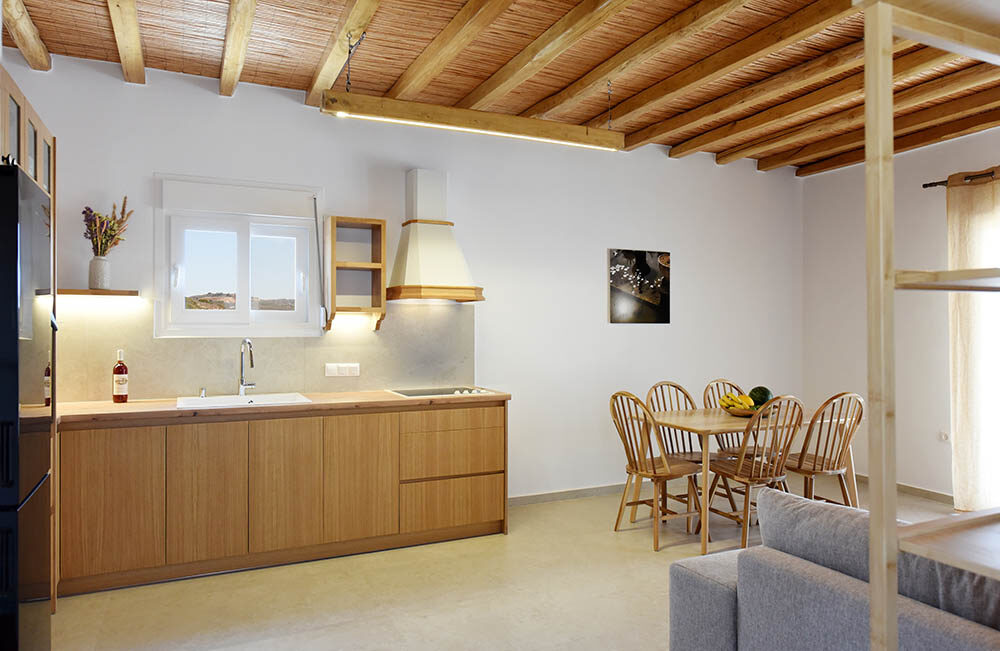 Giourgas Home